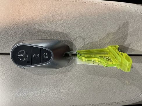 Used 2022 Mercedes-Benz C 300 4MATIC Sedan image 32