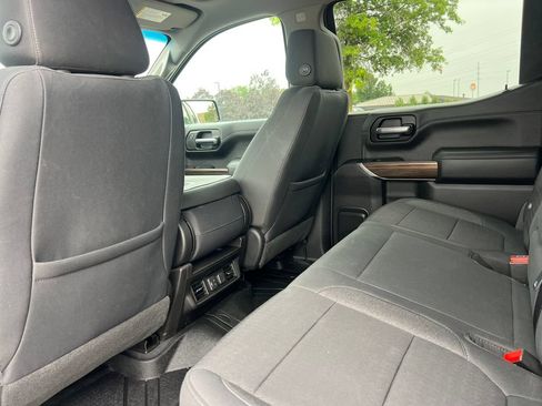 Used 2019 Chevrolet Silverado 1500 RST AWD/4WD image 32