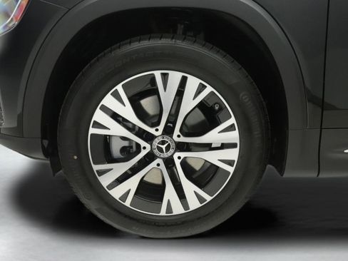 New 2026 Mercedes-Benz GLB 250 image 11