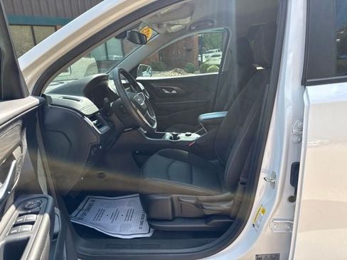 Used 2023 GMC Terrain SLE AWD/4WD image 8
