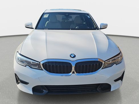 Used 2021 BMW 330i Sedan w/ Premium Package image 2
