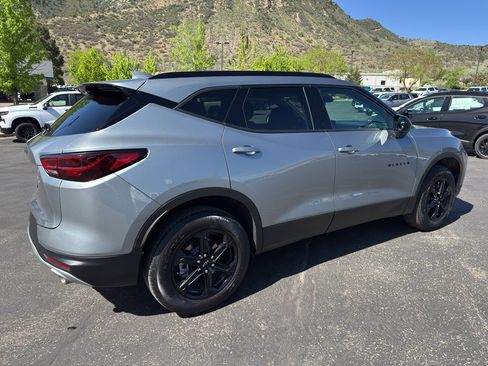 Used 2025 Chevrolet Blazer LT w/ Midnight/Sport Edition AWD/4WD image 7