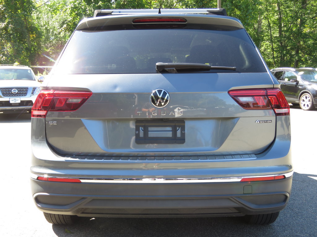 Used 2023 Volkswagen Tiguan SE AWD/4WD image 6