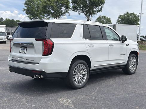 Used 2023 GMC Yukon Denali w/ Denali Reserve Package AWD/4WD image 12