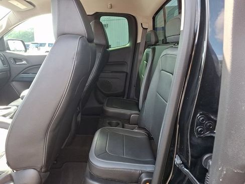 Used 2017 Chevrolet Colorado Z71 AWD/4WD image 10
