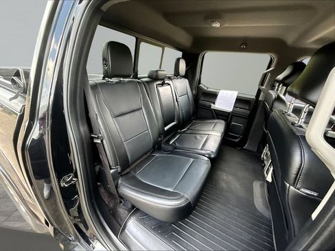 Used 2017 Ford F150 Lariat w/ Equipment Group 501A Mid AWD/4WD image 27