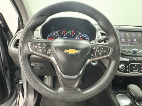 Used 2024 Chevrolet Equinox LS w/ LS Convenience Package image 16