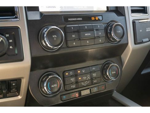 Used 2020 Ford F250 Lariat w/ Lariat Value Package image 23