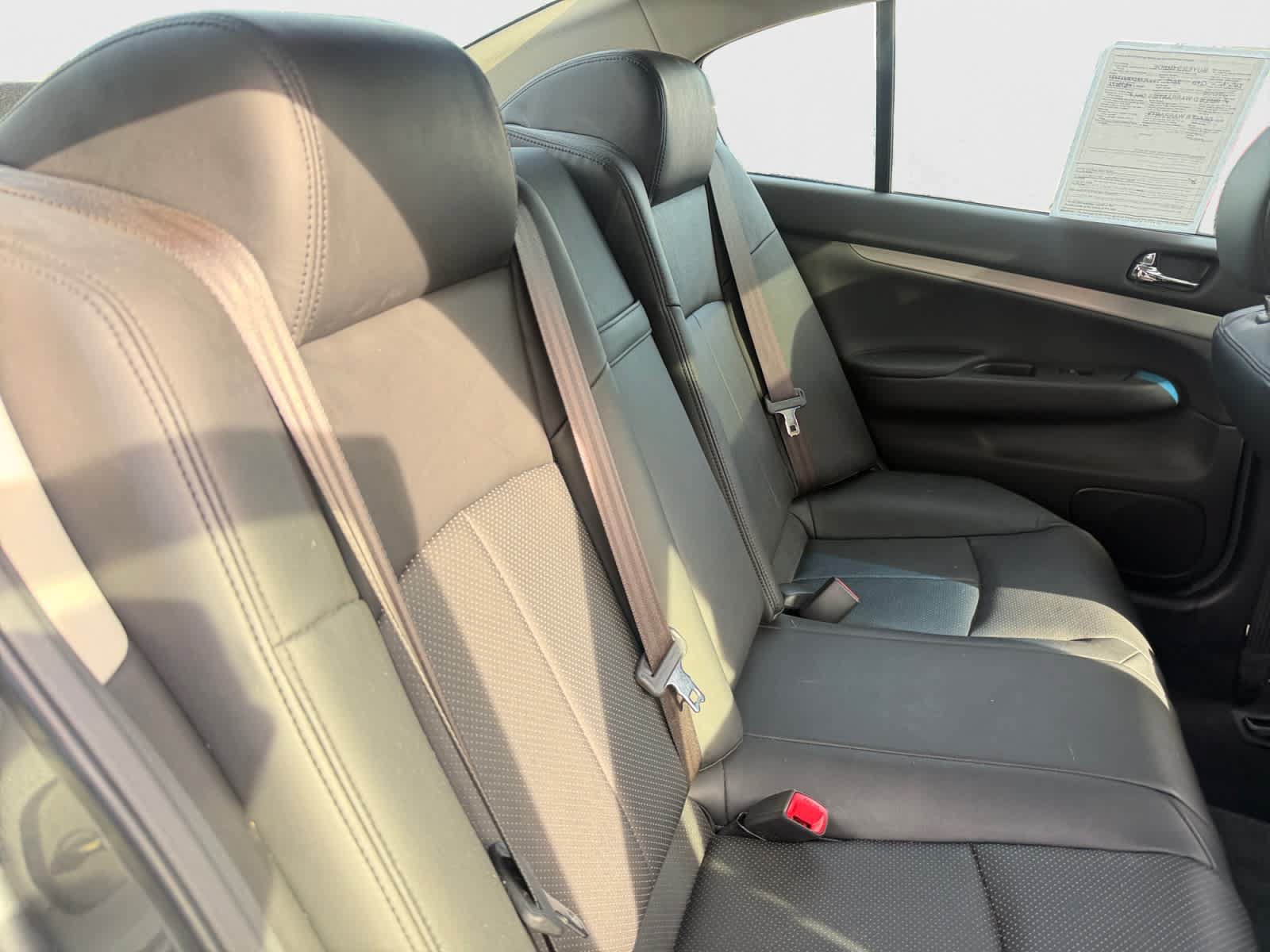 Used 2015 INFINITI Q40 AWD w/ Navigation Package image 24