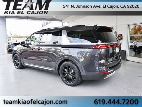 Certified 2022 Kia Carnival SX Prestige image 7