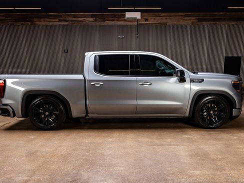 Used 2024 GMC Sierra 1500 Elevation w/ X31 Off-Road Package image 10