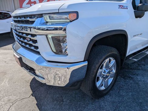 Certified 2022 Chevrolet Silverado 2500 LTZ w/ LTZ Premium Package image 8