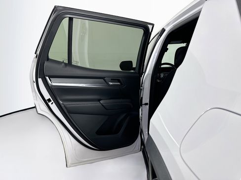 Used 2025 GMC Terrain Elevation image 26