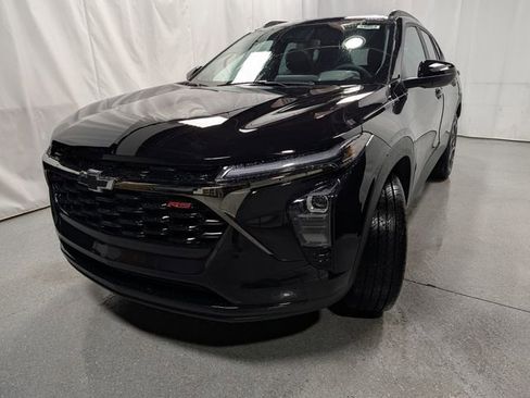 New 2026 Chevrolet Trax RS w/ Sunroof Package image 7