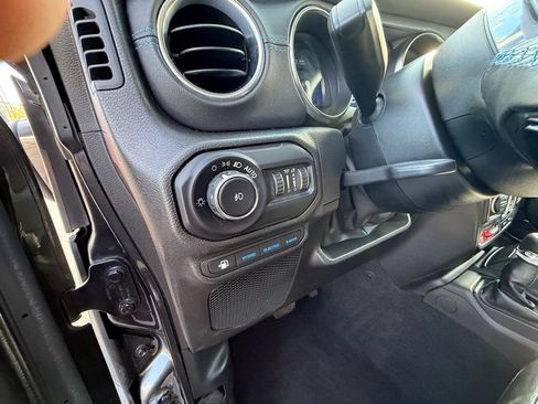 Used 2022 Jeep Wrangler Unlimited Rubicon 4xe w/ Dual Top Group AWD/4WD image 16