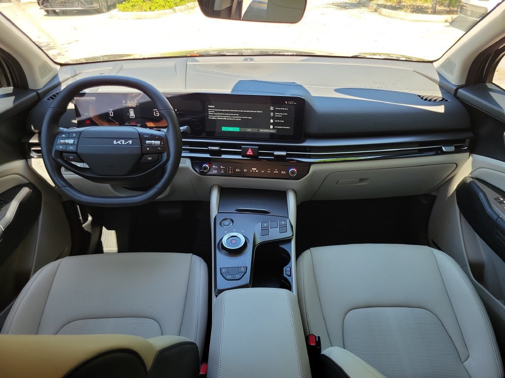 Certified 2026 Kia Sportage EX AWD/4WD image 9
