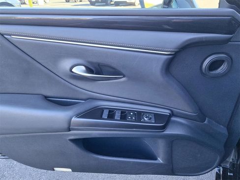 Used 2019 Lexus ES 350 image 17