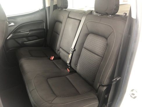 Used 2019 GMC Canyon SLE image 12