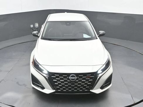 Used 2025 Nissan Altima 2.5 SR AWD/4WD image 28