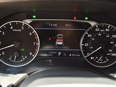 Used 2025 Nissan Rogue S FWD image 16