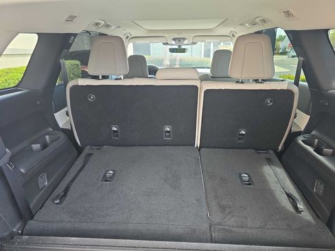 Certified 2026 INFINITI QX60 Luxe w/ Cargo Package FWD image 7