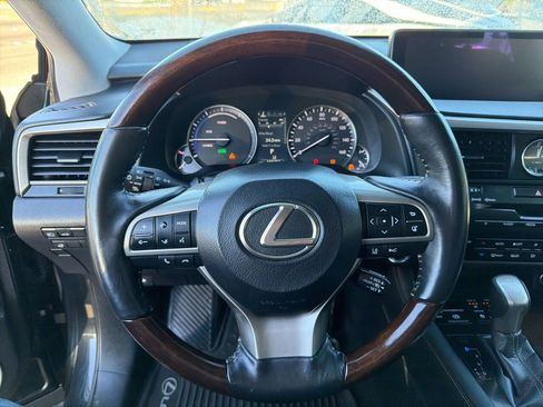 Used 2017 Lexus RX 450h AWD image 30