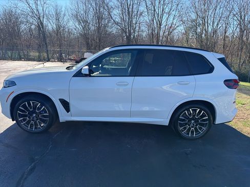 Used 2026 BMW X5 sDrive40i w/ M Sport Package image 2
