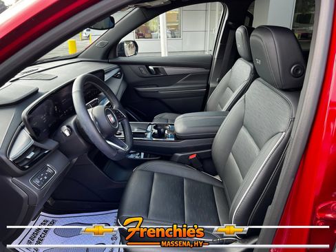 Used 2025 Buick Enclave Sport Touring w/ Power Package AWD/4WD image 16