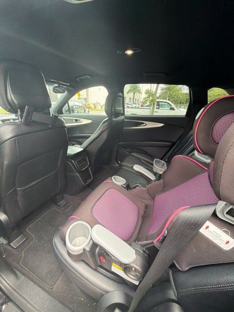 Used 2020 Lincoln Nautilus FWD image 4
