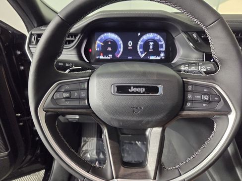 New 2026 Jeep Grand Cherokee L Limited w/ Limited Altitude Package RWD image 12