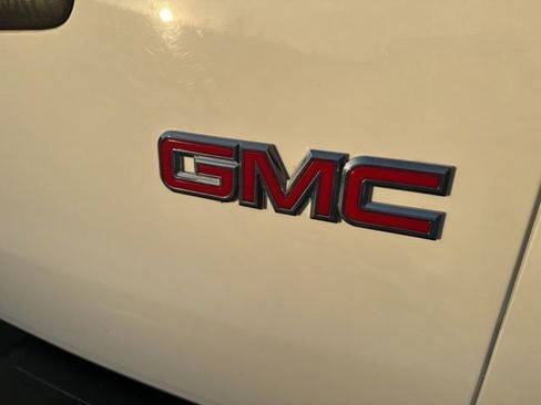 Used 2023 GMC Savana 2500 Work Van w/ Driver Convenience Package image 11