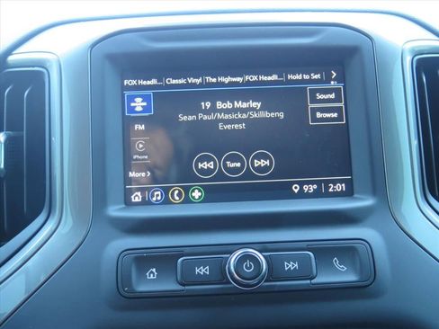 Used 2022 Chevrolet Silverado 1500 Custom image 11