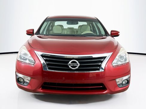 Used 2015 Nissan Altima 2.5 SL w/ Technology Package image 2