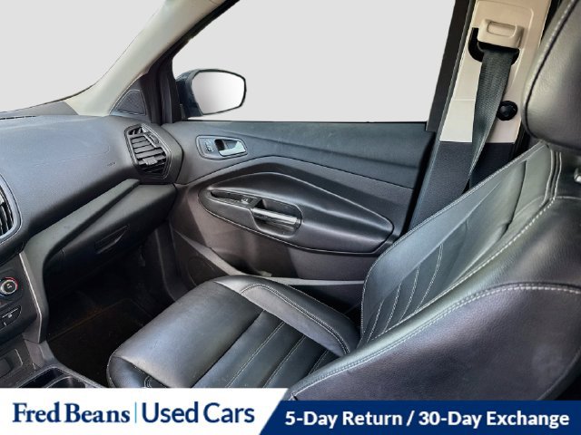 Used 2017 Ford Escape SE w/ SE Leather Comfort Package AWD/4WD image 31