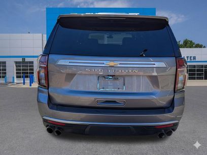 Used 2022 Chevrolet Suburban High Country w/ Premium Package 2