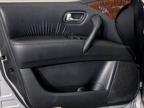 Used 2018 Nissan Armada SL w/ Premium Package image 21