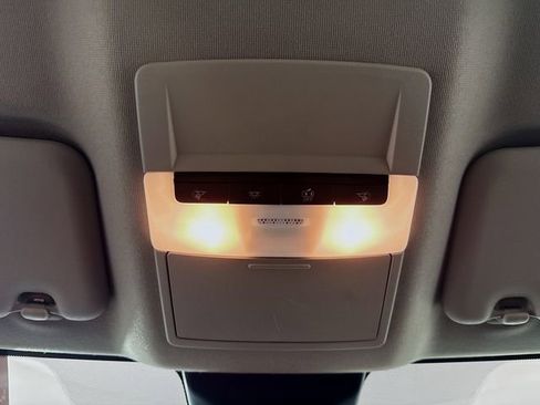 Certified 2025 Nissan Sentra SV w/ Trunk Package image 18