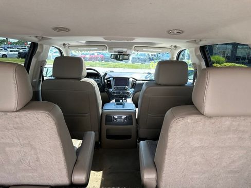 Used 2020 Chevrolet Tahoe LT w/ Luxury Package AWD/4WD image 44