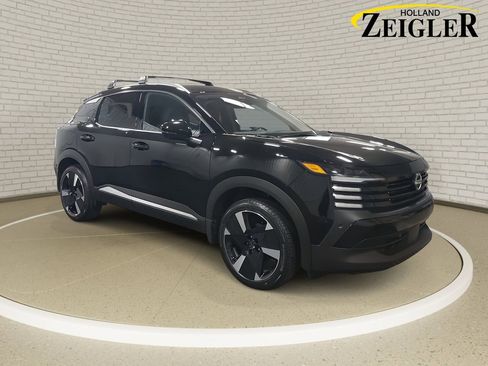 New 2026 Nissan Kicks SR w/ Cold Weather Package image 3