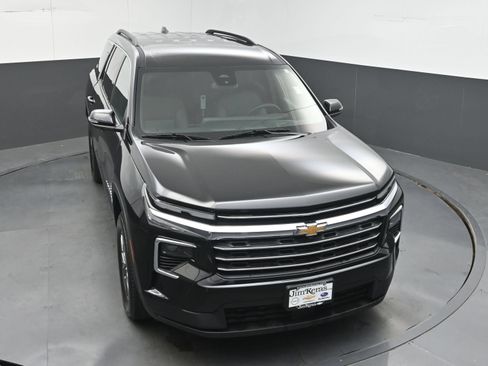 Certified 2026 Chevrolet Traverse LT FWD image 35