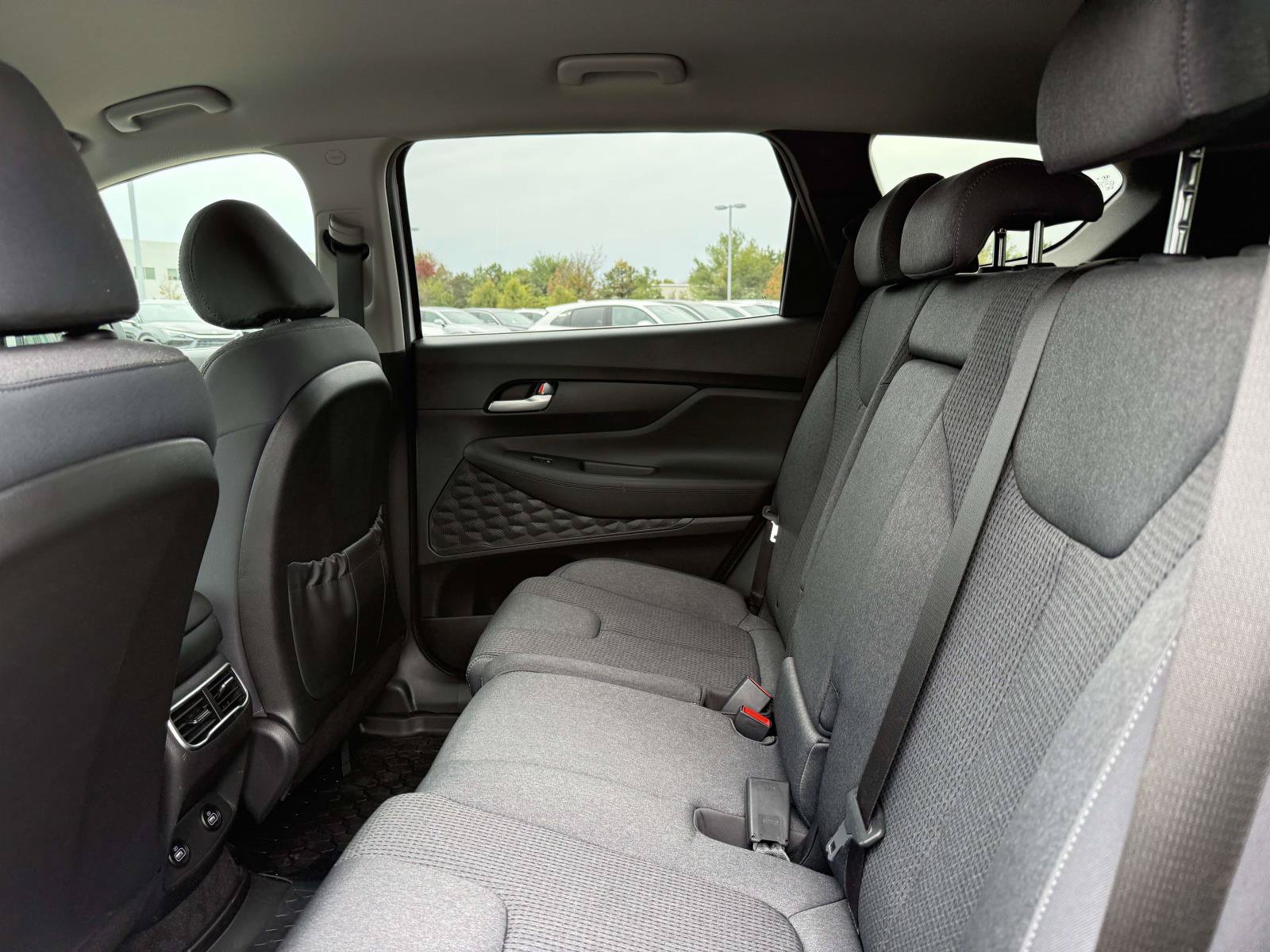 Used 2023 Hyundai Santa Fe SE AWD/4WD image 16