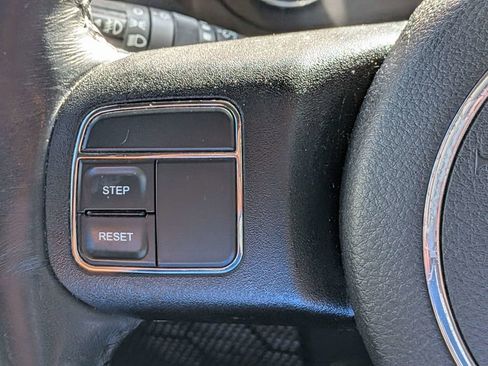 Used 2017 Jeep Wrangler Sport w/ Quick Order Package 24S AWD/4WD image 23