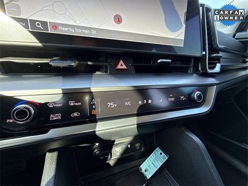 Used 2023 Kia Sportage EX image 19