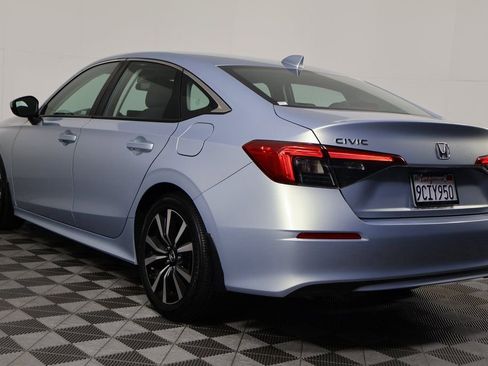 Used 2022 Honda Civic EX image 6