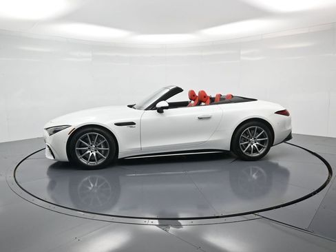 Used 2023 Mercedes-Benz SL 43 AMG image 2