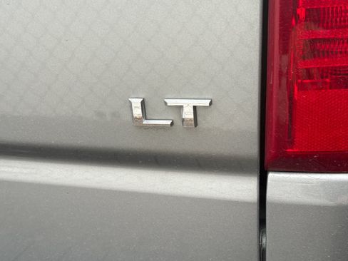Used 2023 Chevrolet Silverado 1500 LT w/ Z71 Off-Road Package AWD/4WD image 10
