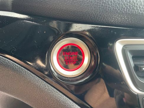 Used 2020 Honda Pilot Black Edition image 11