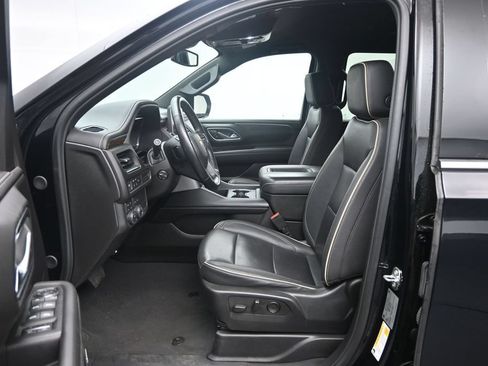 Used 2024 Chevrolet Tahoe Premier AWD/4WD image 22