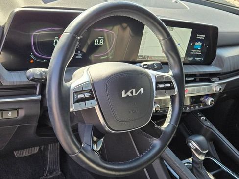 Used 2024 Kia Telluride EX w/ EX Captain's Chair Package AWD/4WD image 20