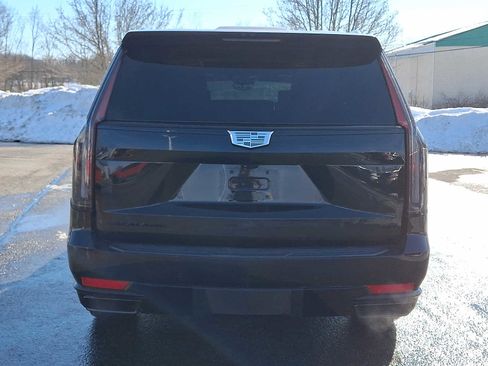 Used 2021 Cadillac Escalade ESV Sport Platinum w/ LPO, ONYX Package image 5